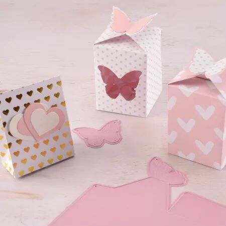 Die - Hearts&Hugs - Box with butterfly